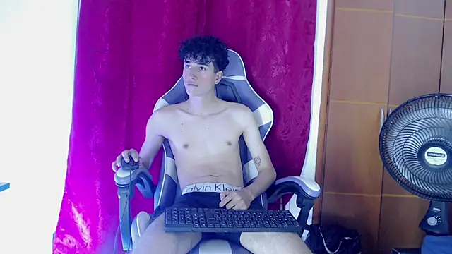 Johnny_cagee_ webcam