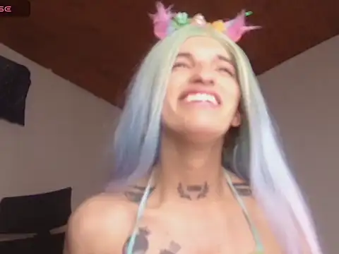 Scarlett_crastrawberry webcam