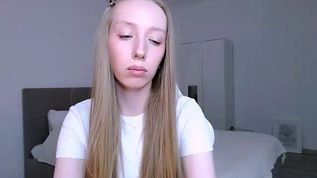 Luna_insniity webcam