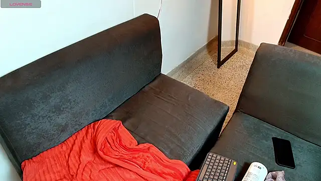 couple_lovelyds webcam