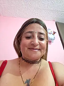 AlexadraJones3453 webcam