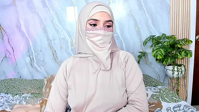 Live webcam thumbnail of malek_zark2 from . Watch my show!