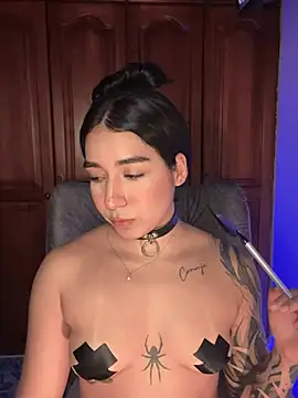 kaditanavarro - KaditaNavarro's free webcam - UK Sex Cams