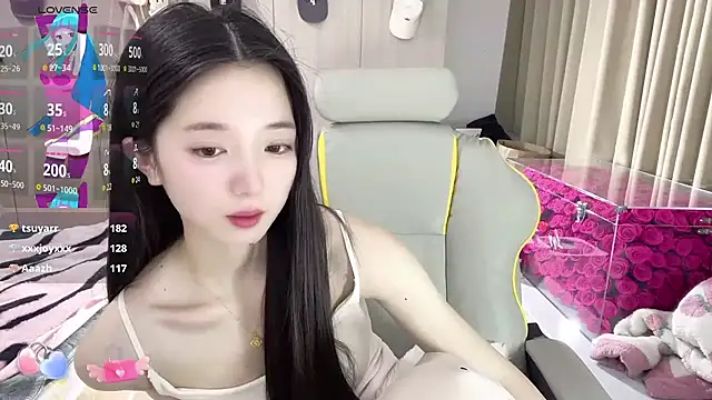 美女OiOi-666在线直播