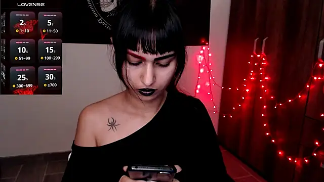 Little-Lucifer webcam