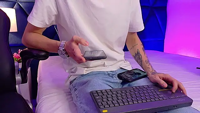 Lion_Foster01 webcam