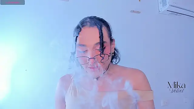 Mika__velvet webcam