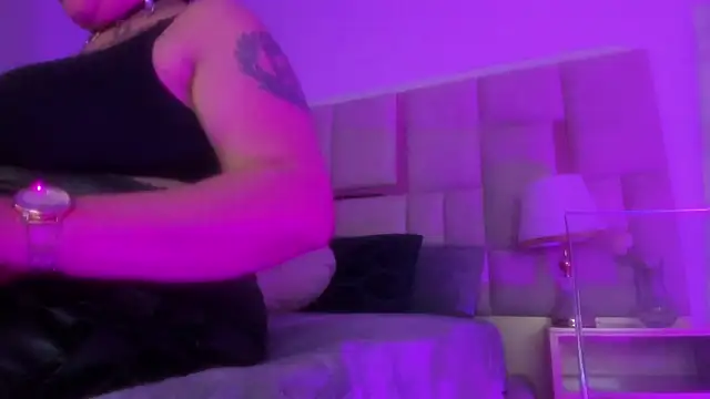 Violett_Sinclair webcam