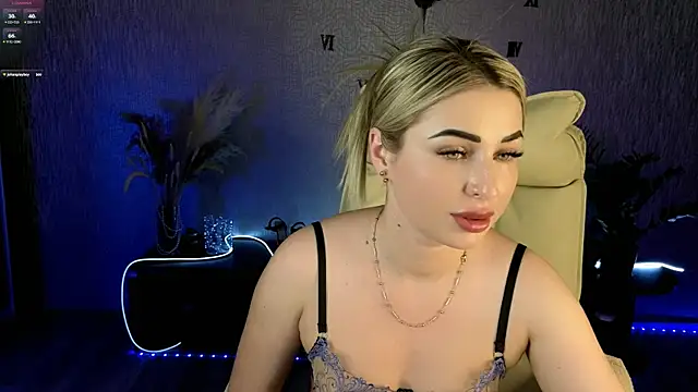 NikkiiStill webcam
