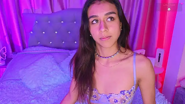 Emiily_Scott1 webcam