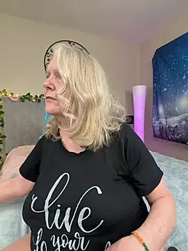 Kaitlyn_Winters webcam