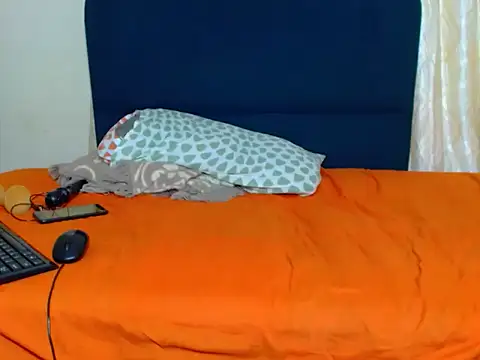 Exotic_FreakyQueen webcam