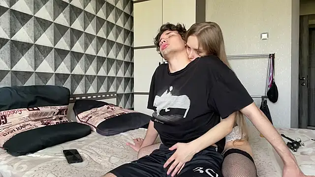 merycouple - Merycouple's free webcam - UK Sex Cams