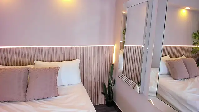 georginareyes - GeorginaReyes's free webcam - UK Sex Cams