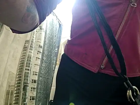 veronicatvcroosleather webcam