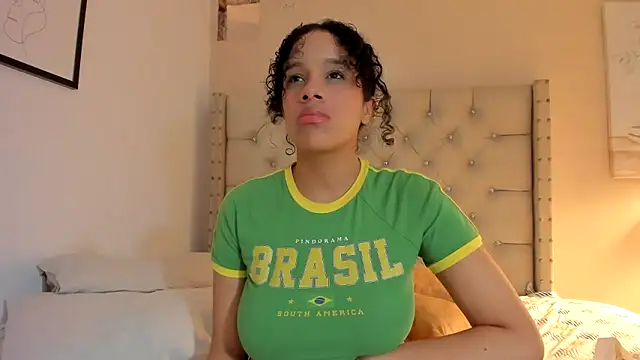 vanesasexyhot21 webcam