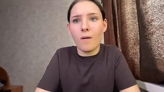 foxieflare - FoxieFlare's free webcam - UK Sex Cams