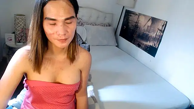 NinaDOM4CUM webcam