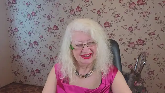 maya_mayflower - Maya_Mayflower's free webcam - UK Sex Cams