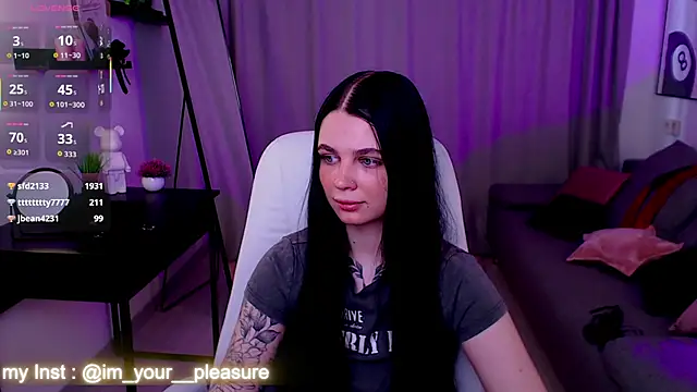 michela_fruet - Michela_Fruet's free webcam - UK Sex Cams