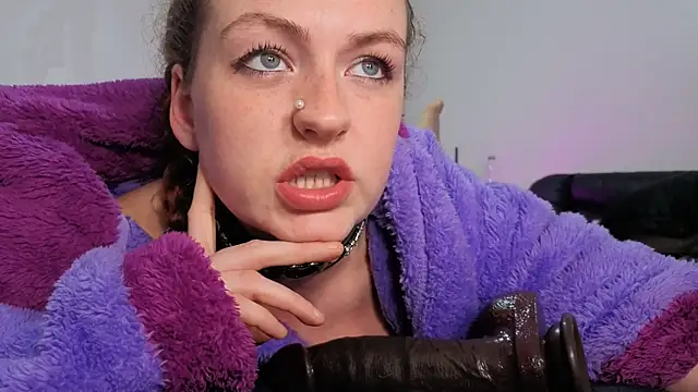 ENGLISHEMILY_69 webcam