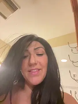 LittleMissEeve webcam