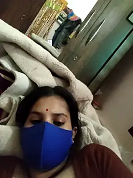 Maahi-Queen broadcasting live