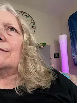 Kaitlyn_Winters webcam