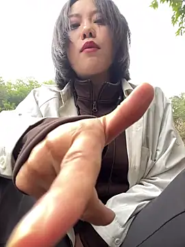 美女Eliza-E在线直播