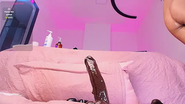 sharlott_miller webcam