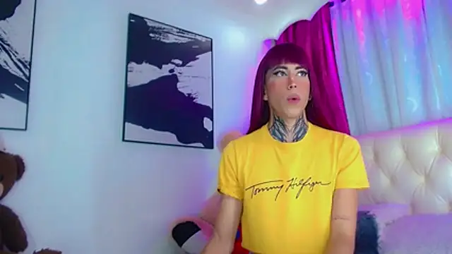 Julia_Bulette1 webcam