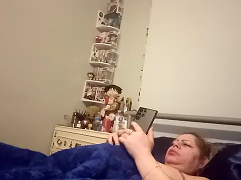 lovemebaby199 - LoveMeBaby199's free webcam - UK Sex Cams