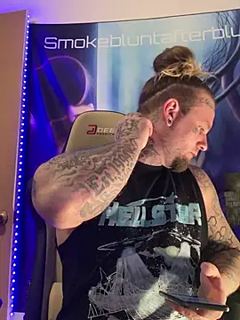 Smokebluntafterblunt webcam