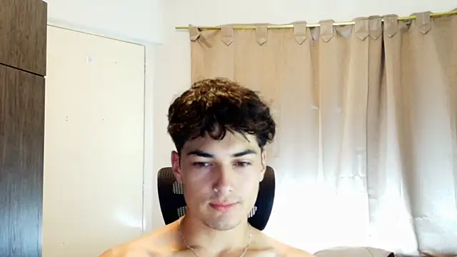 jimmy_class - Jimmy_class's free webcam - UK Sex Cams