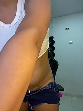 demonaughtyyy webcam