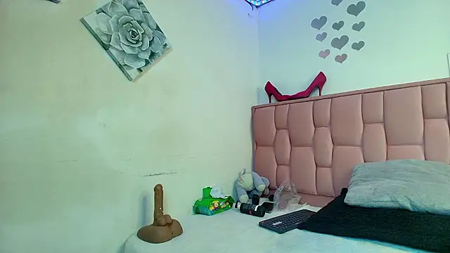 victoria_aphril webcam