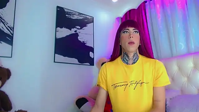 Julia_Bulette1 webcam