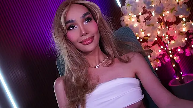 xxforyoureyesonlyxx webcam