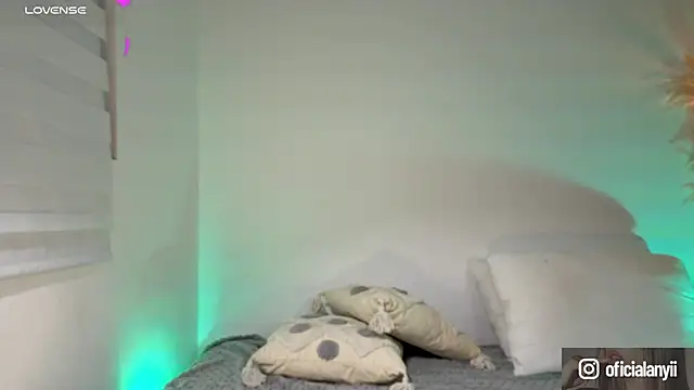 Addison_baker webcam