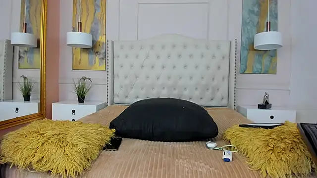 RosaliaMontero webcam