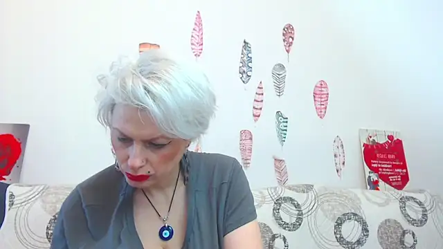 Playful_Goldie_WOW__ webcam