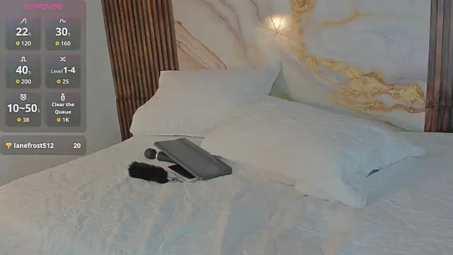 king_lovely_hornyy webcam