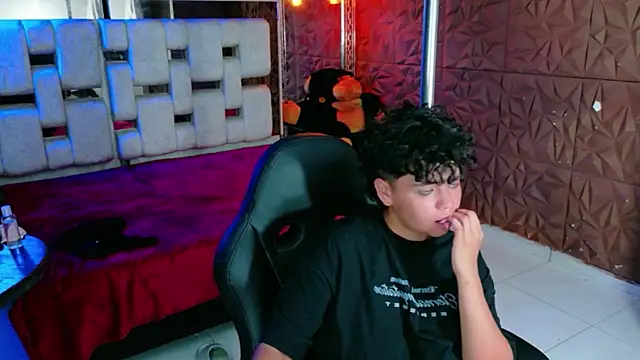 lunabustygirl webcam