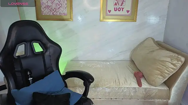 _mila_sweet_v webcam