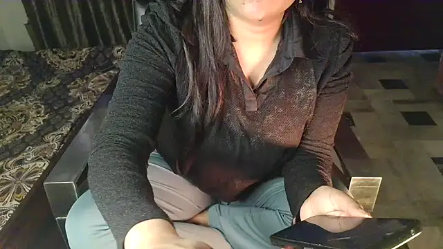 aarushi_sharmaa webcam