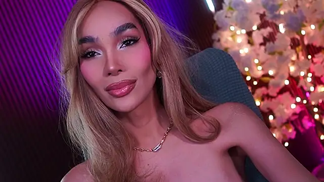 xxforyoureyesonlyxx webcam