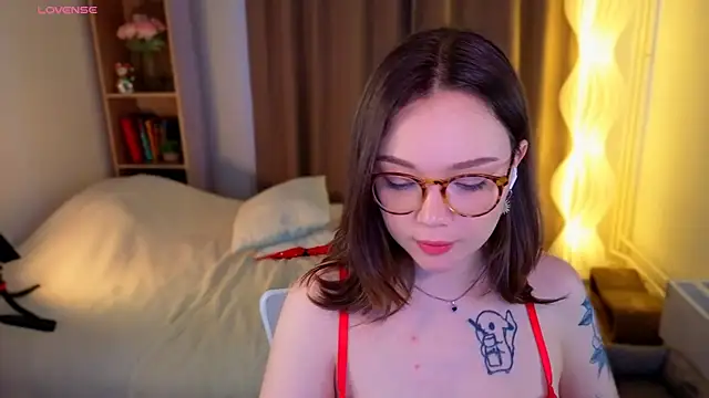 milenasaint - MilenaSaint's free webcam - UK Sex Cams