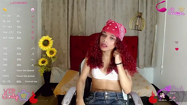 luisa__torres from StripChat is Freechat