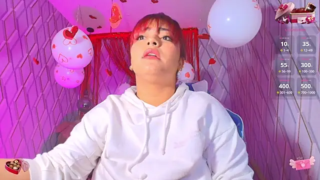 NicolleTaylor webcam