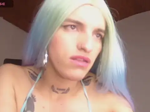 Scarlett_crastrawberry webcam